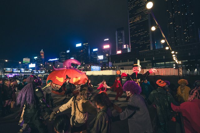 萬聖節奇幻夜間打卡地標