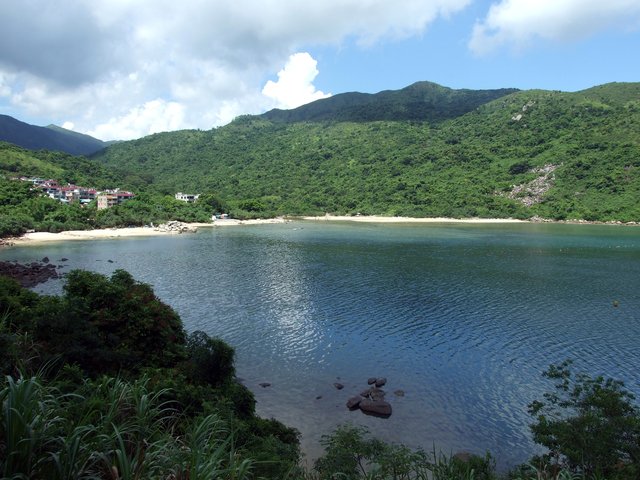 西貢海下灣水清沙幼自然景觀